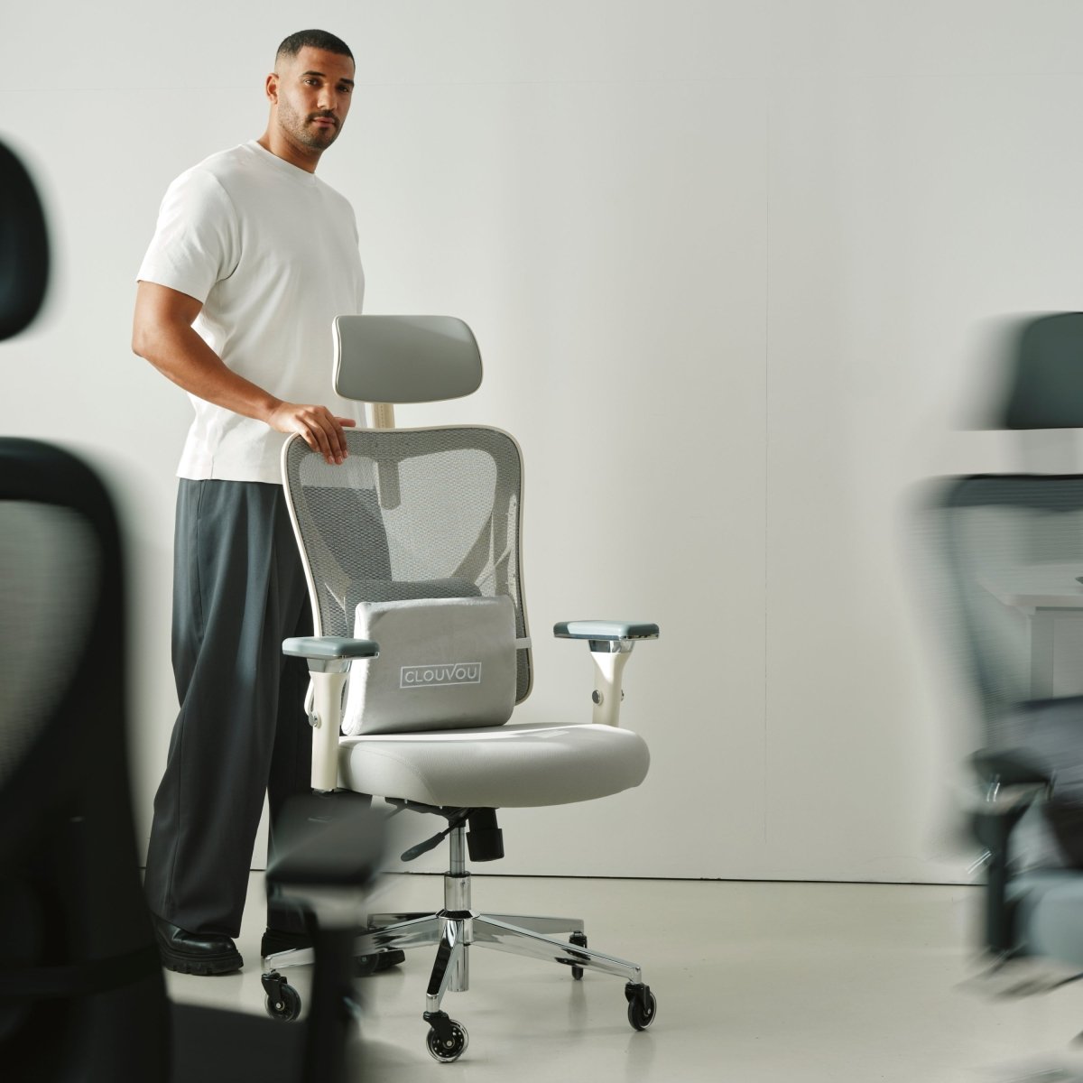 CleverSeat - Ergonomic Office chair - ClouvouChairs - US Cream/Gray